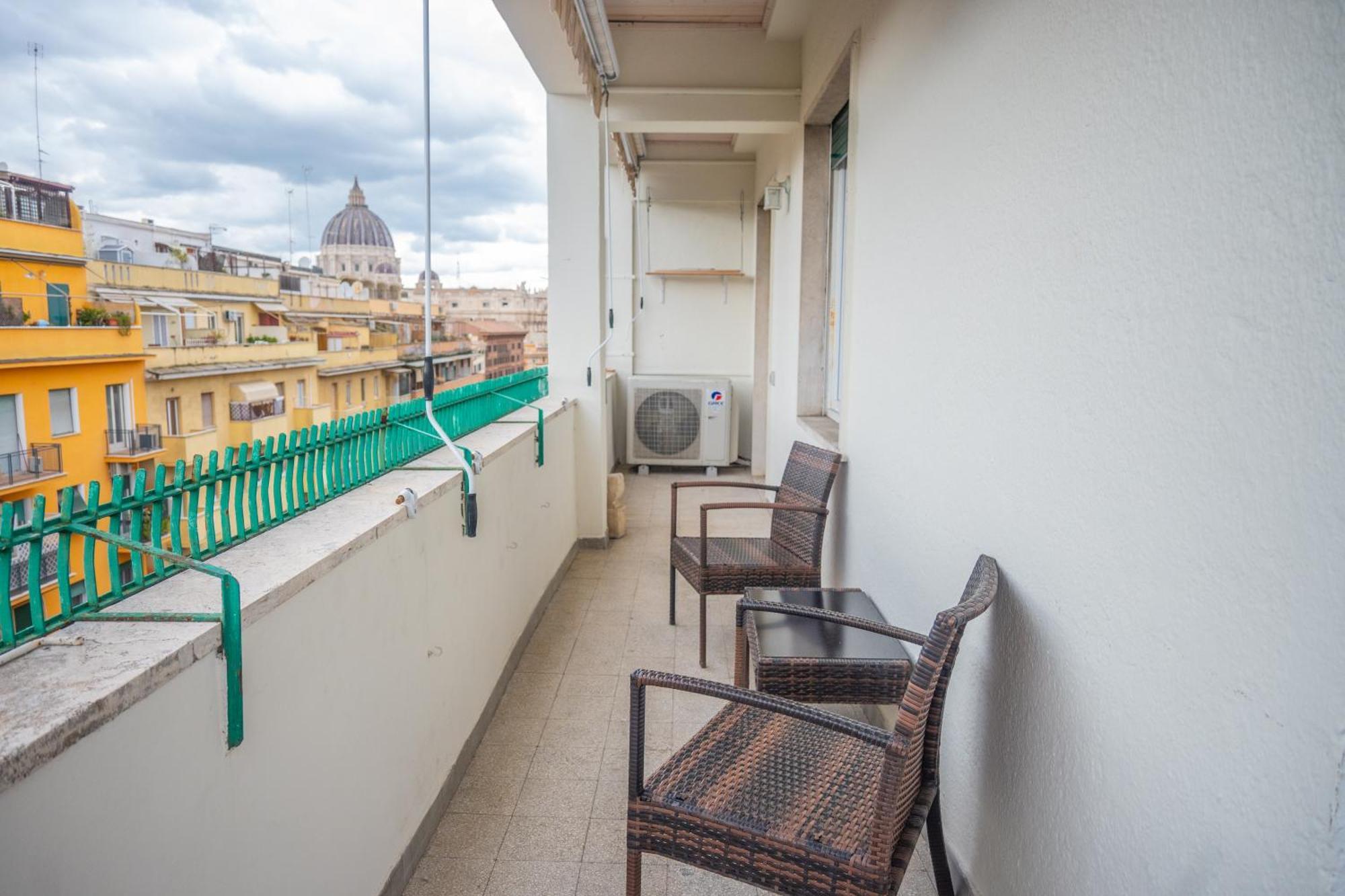 Apartment Families Rom